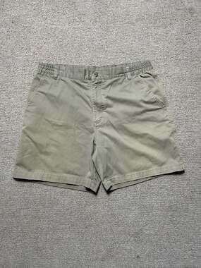 Taylor & Henry Men's Khaki Flat Front Chino Shorts Size 36